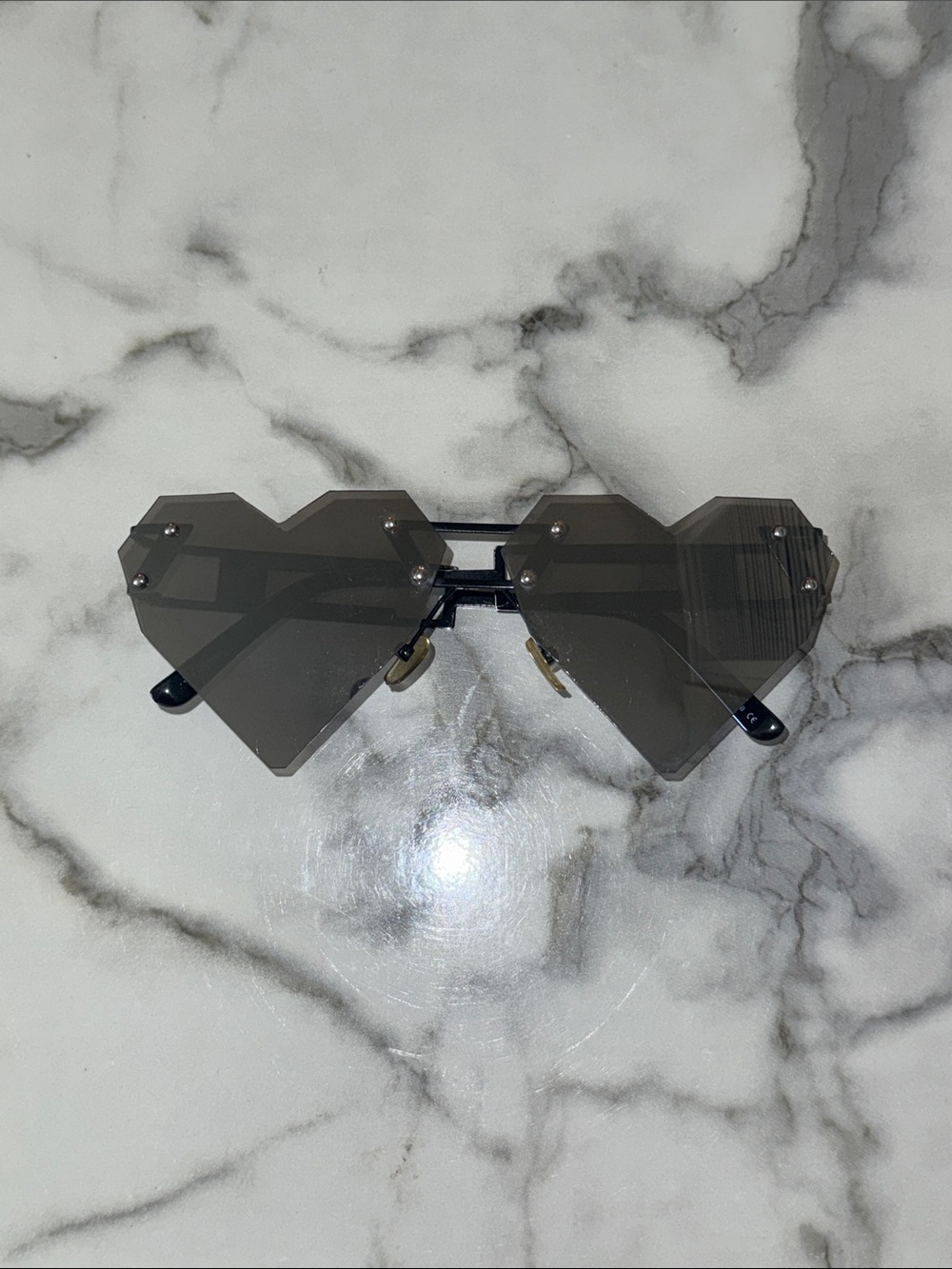 Geometric Heart Mirror Rimless Sunglasses